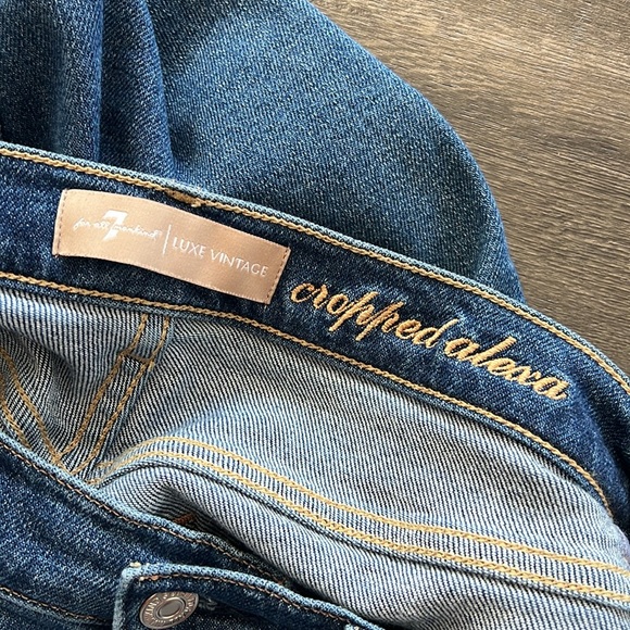 7 For All Mankind Cropped Alexa - Picture 10 of 11